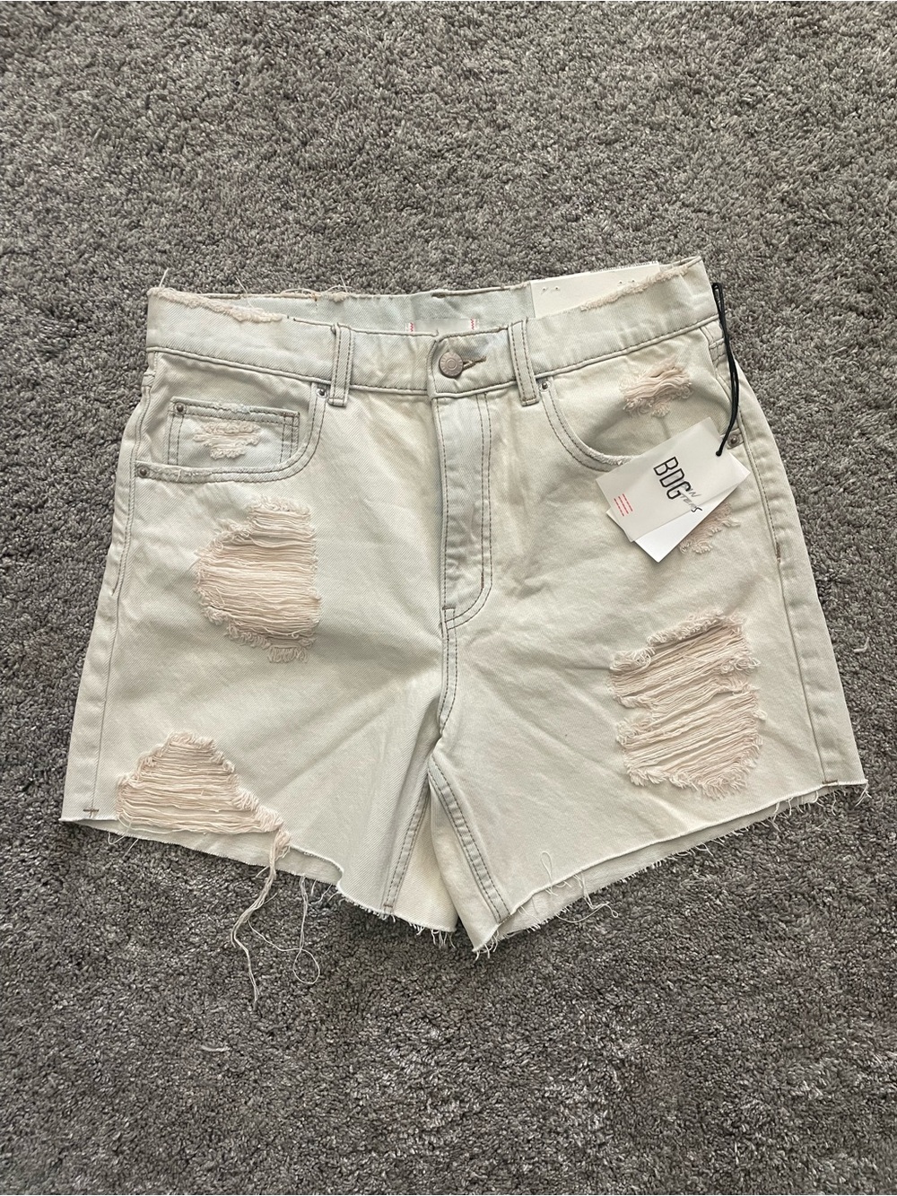 BNWT BDG High-Rise Distressed Denim Shorts (broken zipper)